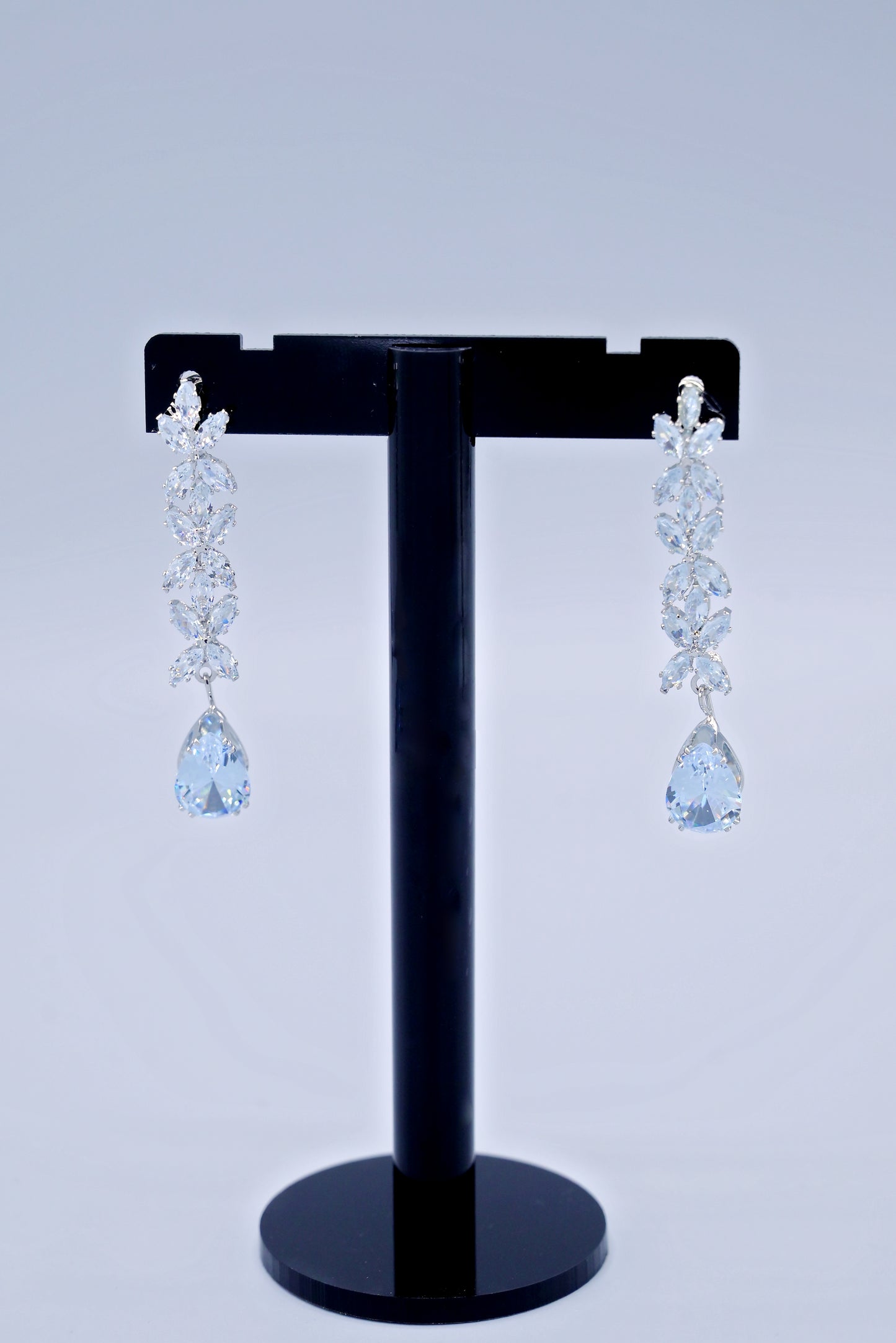 BLUE CRYSTAL STONES EARRING ✨🤩
